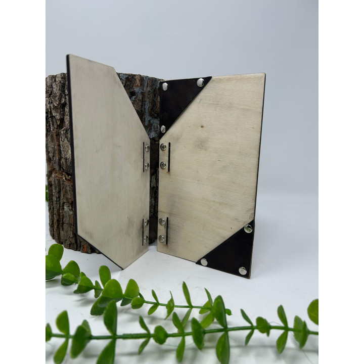 Speisekarte Holz & Leder – personalisiert, kompakt 15x13 cm