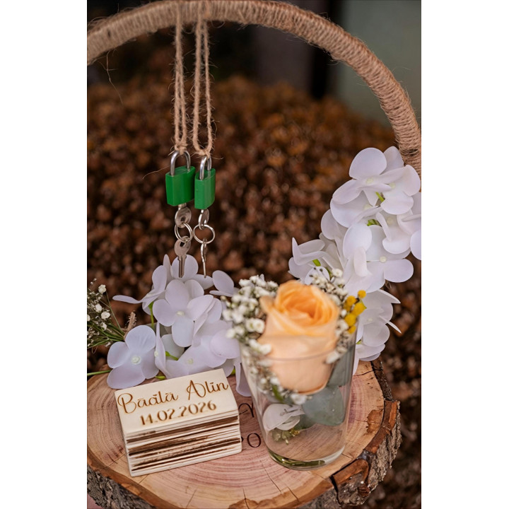 Suport verighete rustic personalizat Arcul iubirii