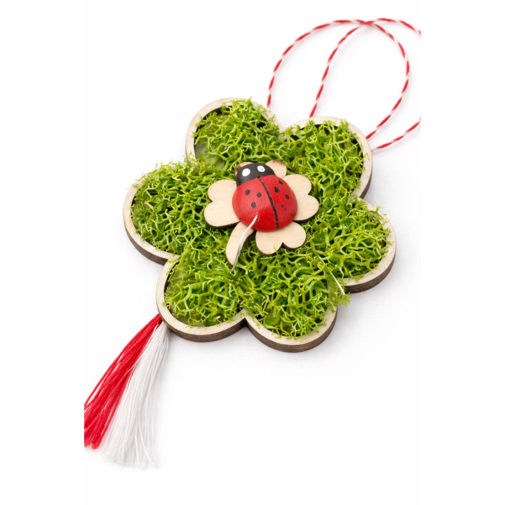Lucky Clover Martisor with Ladybug – Wood & Moss