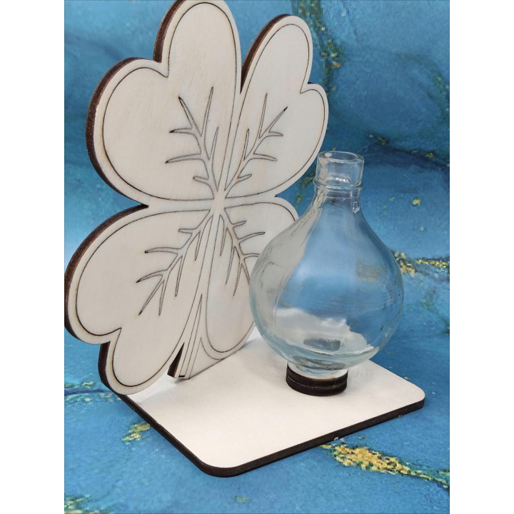 Trifoi Decorativ cu Vas Sticla – Suport Floral din Lemn